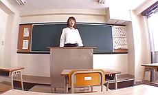 Aya Sakurai puts cream on slit in classroom
