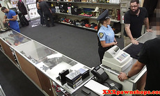 Police amateur facialized for quick cash