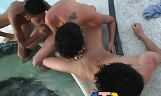 Latin gay twinks have a threesome raw fuck outdoors